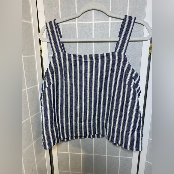 Madewell Squareneck Top in Linen Blend
Stripe - Picture 9 of 9